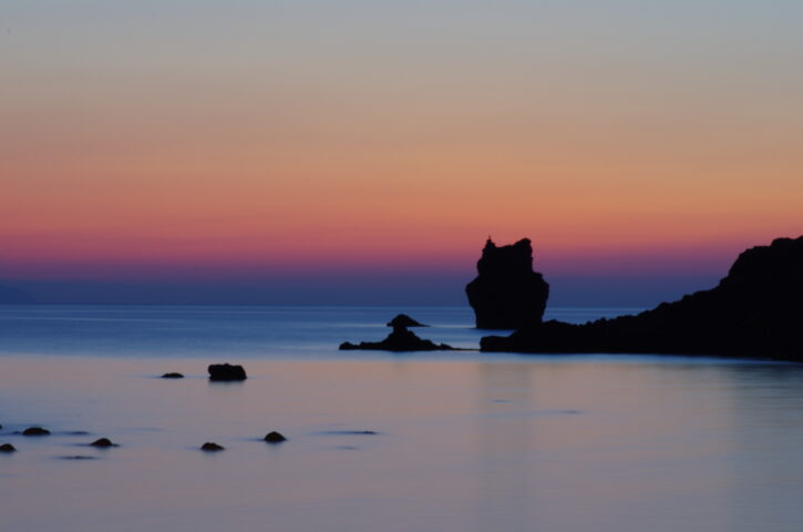 il mare, sabbie nere